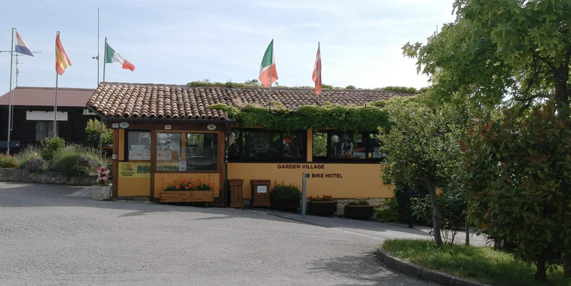 Centro Vacanze Saint-Marin Extérieur photo